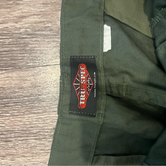 Tru speck cargo shorts - Picture 2 of 3